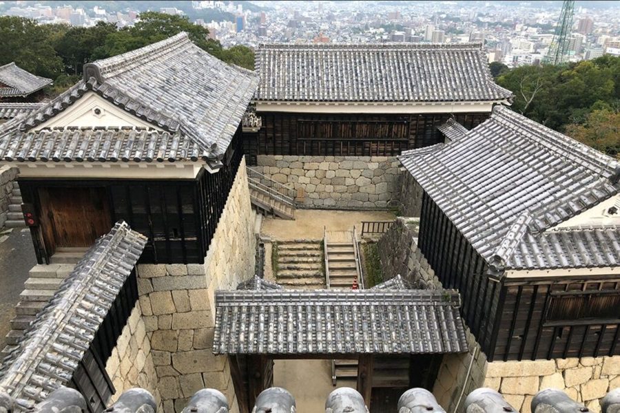 Matsuyama_Castle-2-900x600-1