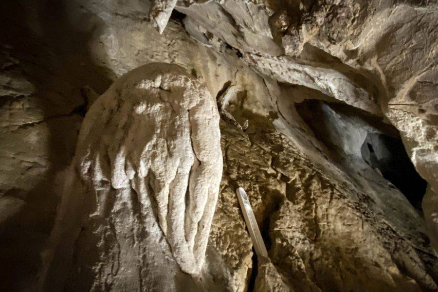 Anagami limestone cave stalagtite