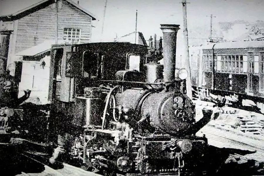 Botchan Train locomotive antique photo