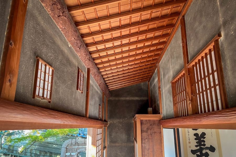 Garyu Sanso ceiling detail