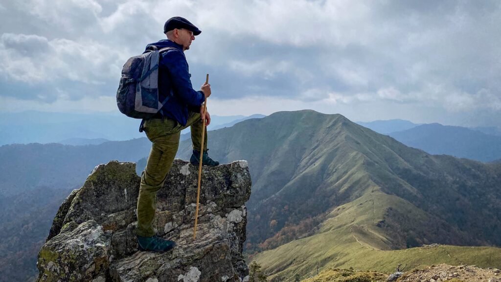 Hero Mt. Tsurugi heroic hiker