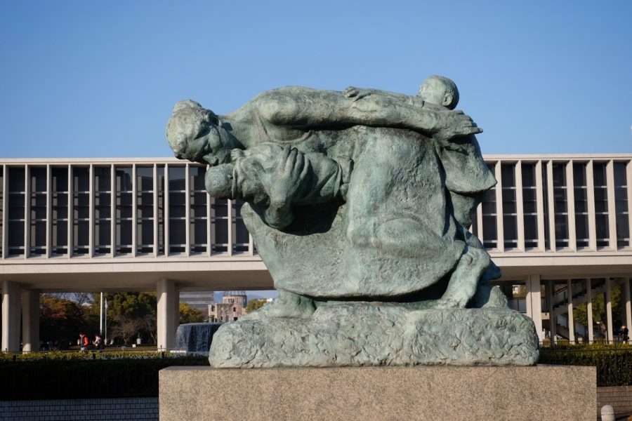 Hiroshima city mother statue
