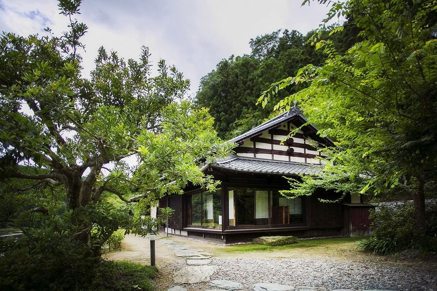 Ishidatami-no-Yado-1