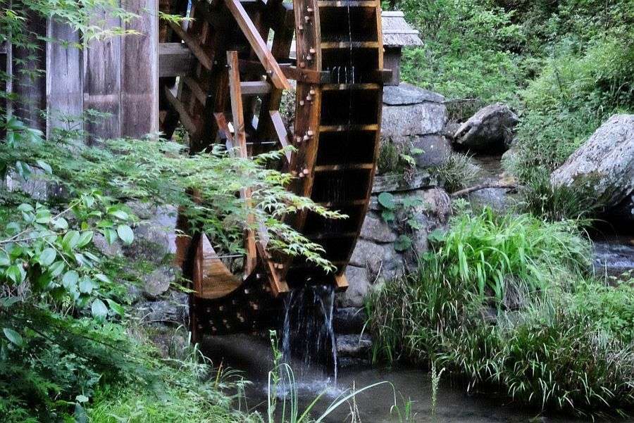 Ishidatami water wheel