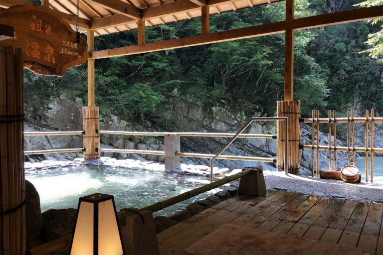 Iya Onsen Hotel rotenburo