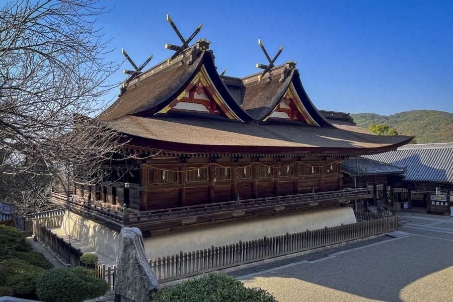 Kibiji Kibitsu Shrine main hall gable end view