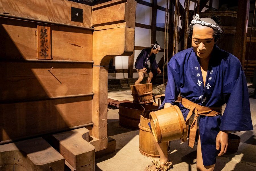 Kinryo Sake Museum Edo period worker