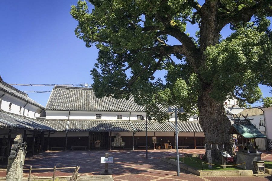 Kinryo Sake Museum courtyard