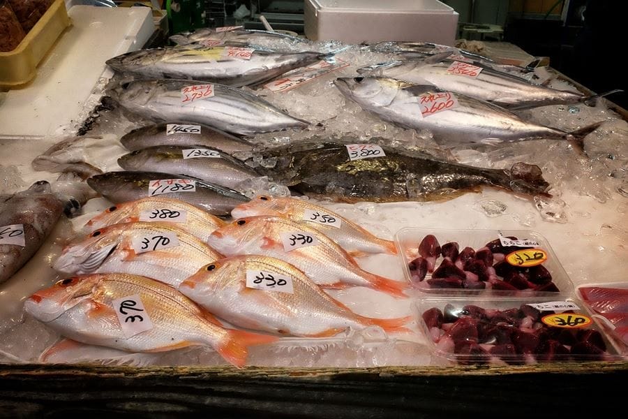 Kure Taishomachi market fish