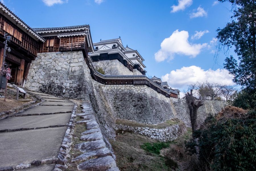 Matsuyama Castle eastern path