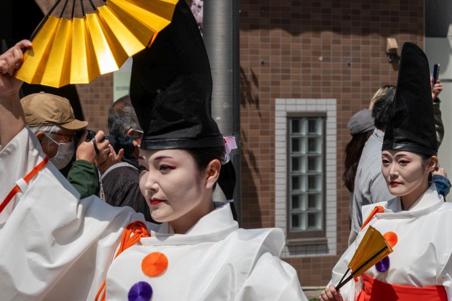 Matsuyama Spring Festival daimyo gyoretsu shrine maidens