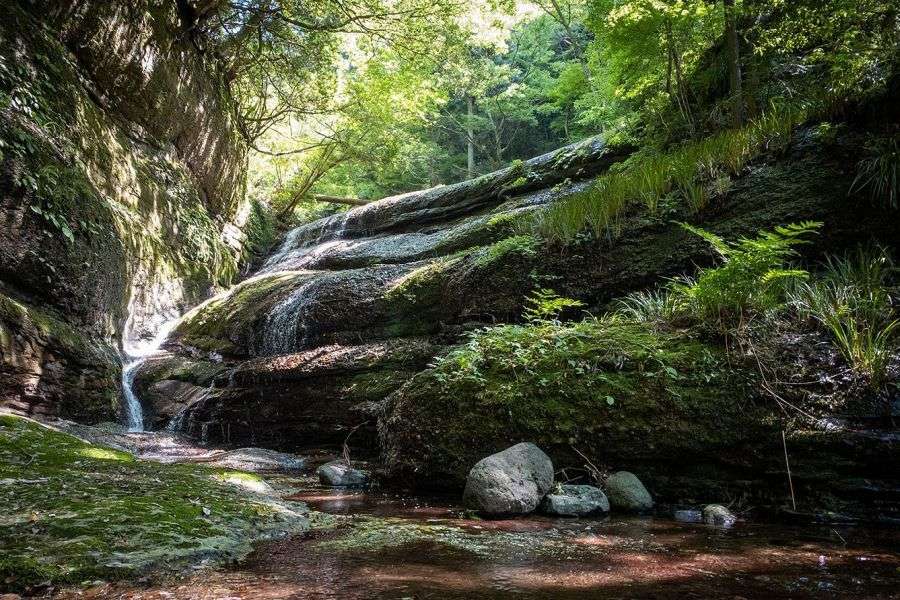 Namekawa Gorge large waterfall