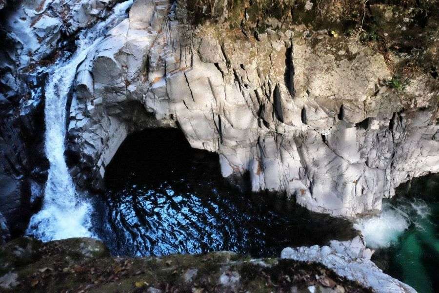 Omogo Gorge waterfall