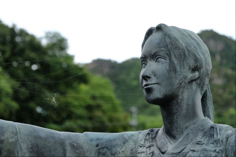 Oyamazumi Shrine Tsuruhime statue closeup