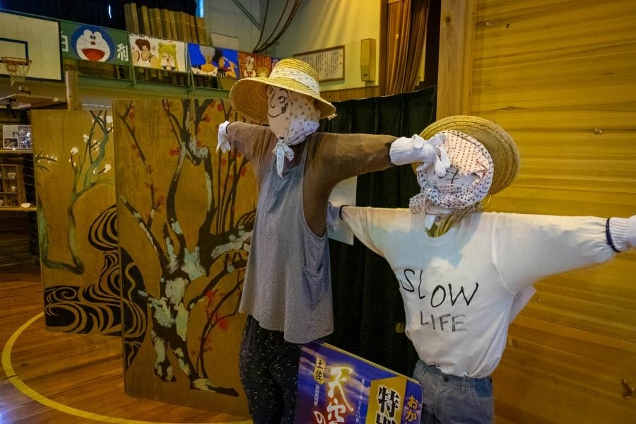 Reihoku Motoyama distillery scarecrows