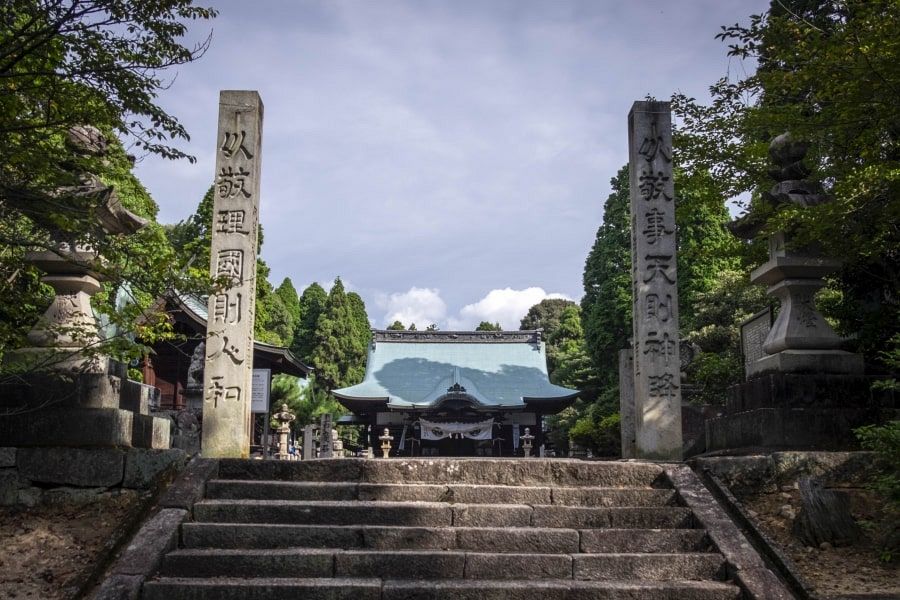 Sakakiyama Hachiman Shrine worship hall