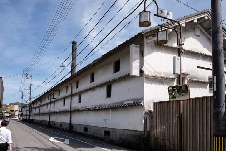 Sakawa Tsukasabotan storehouse