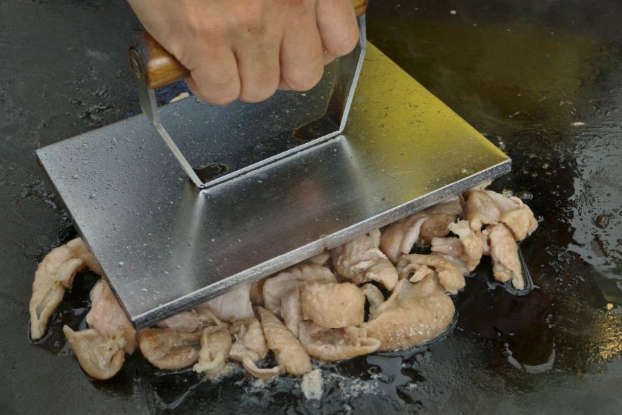 Shikoku Chicken Imabari yakitori skin cooking