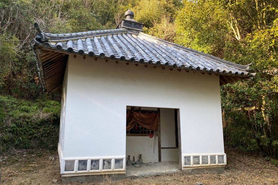 T10 Kirihata ji Temple Okunoin