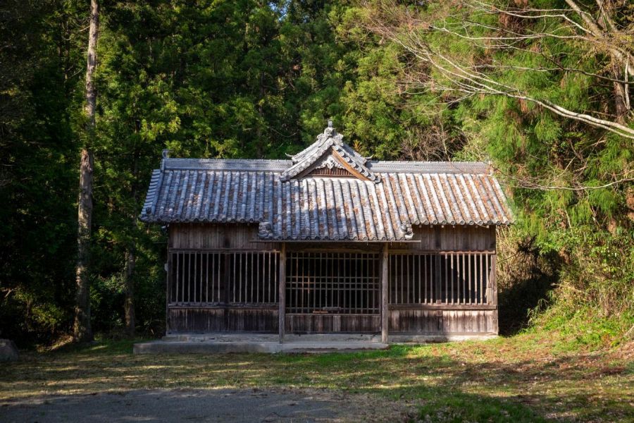 T10 Kirihata ji Temple Shinto shrine