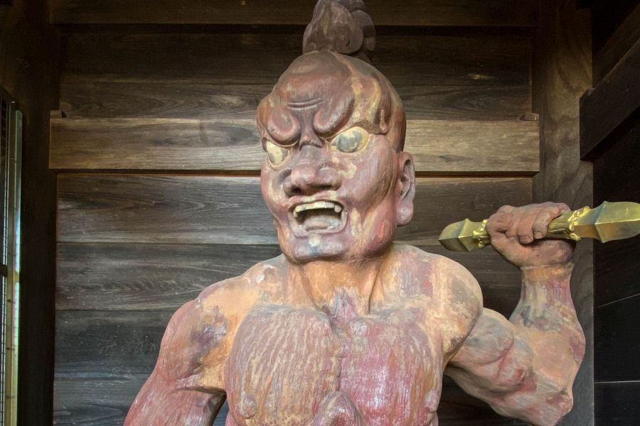 T10 Kirihata ji Temple guardian right