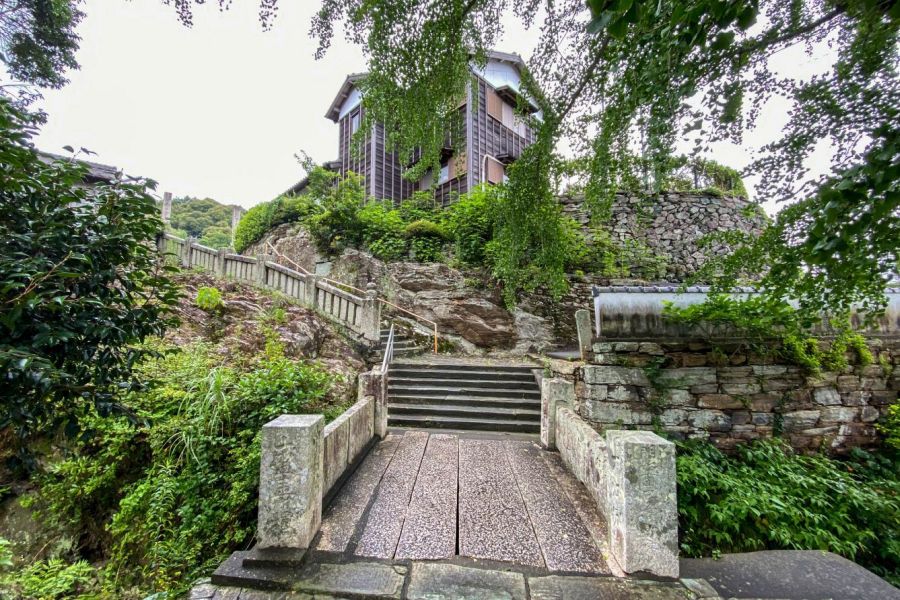 T14 Joraku ji Temple approach