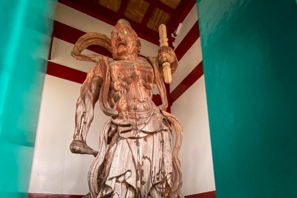 T17 Ido ji Temple guardian left