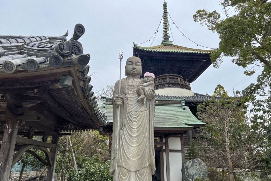 T19 Tatsue ji Temple jizo statue