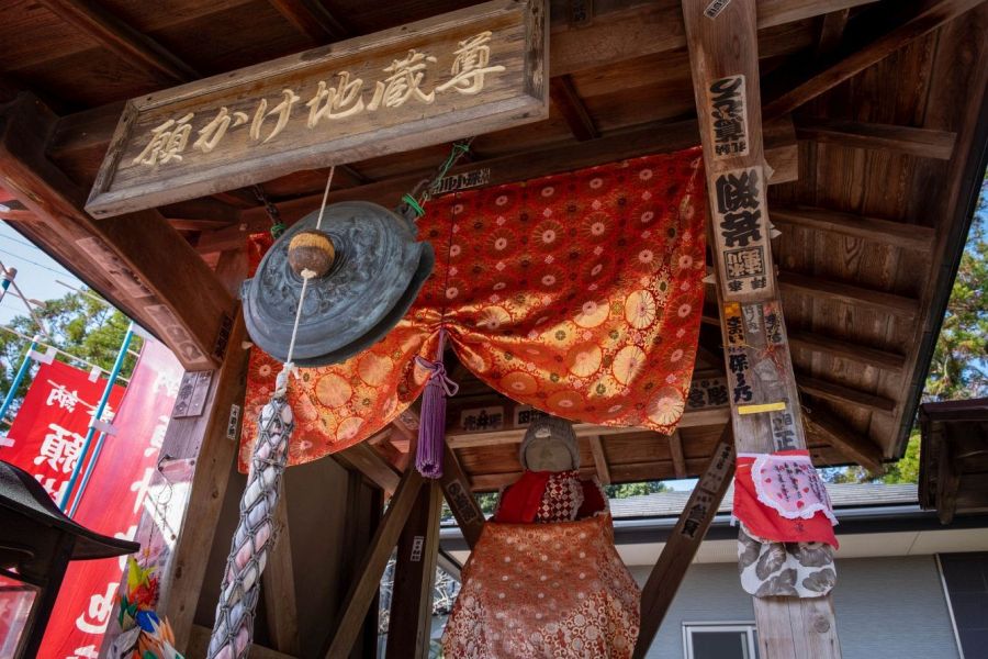 T2 Gokuraku-ji Temple Jizo