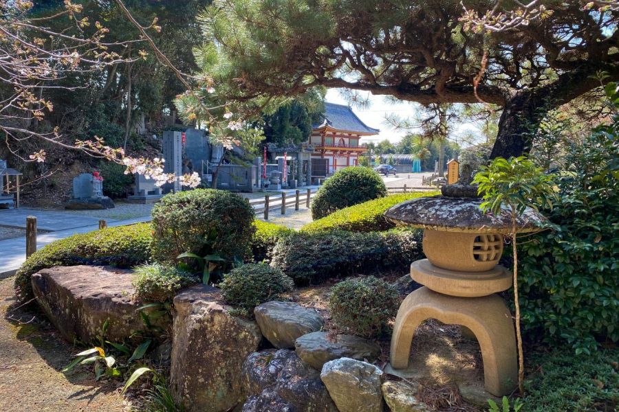 T2 Gokuraku-ji Temple garden