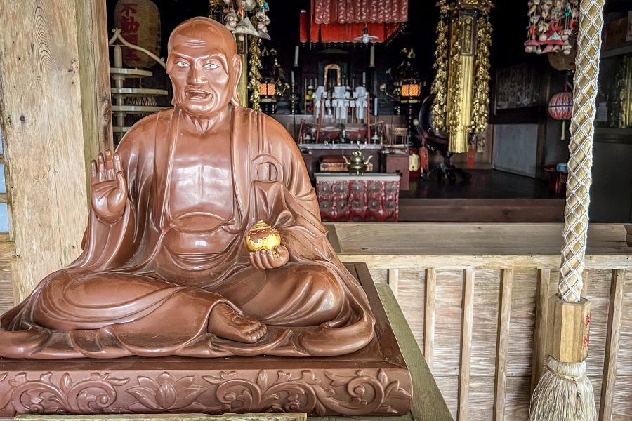 T20 Kakurin ji Temple Binzuru