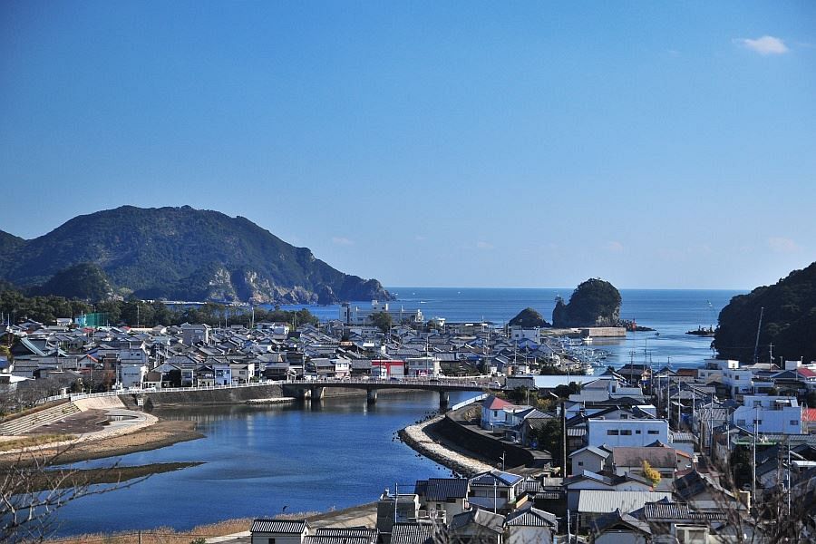 T23 Yakuoji Temple view of Hiwasa Bay