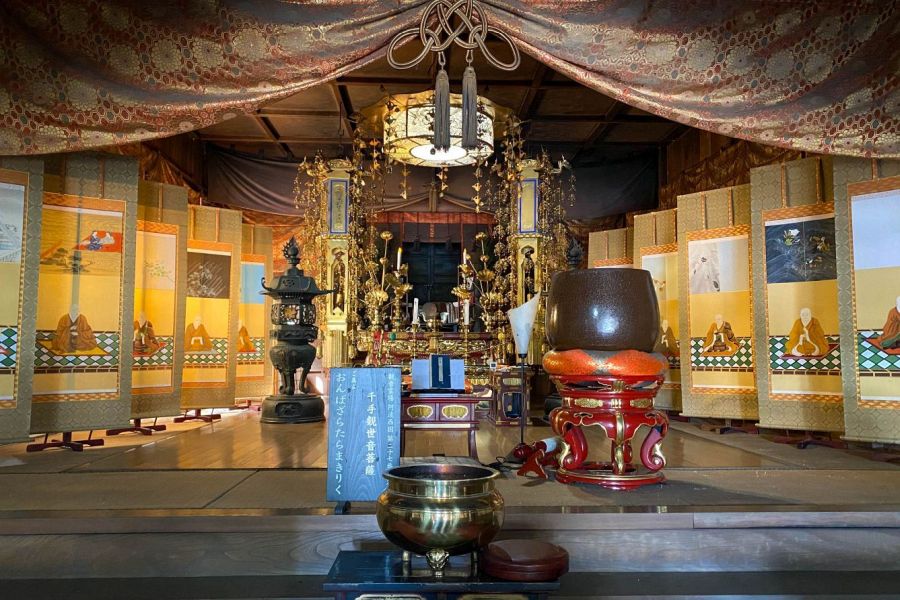 Temple 8 Kumadani ji Temple Daishido interior
