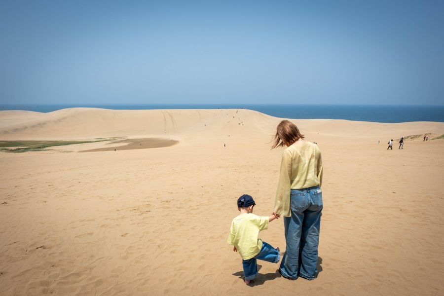 Tottori Sand Dunes summer mother and child