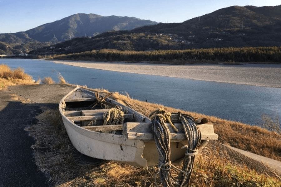 Traditional boat by the Yoshino River