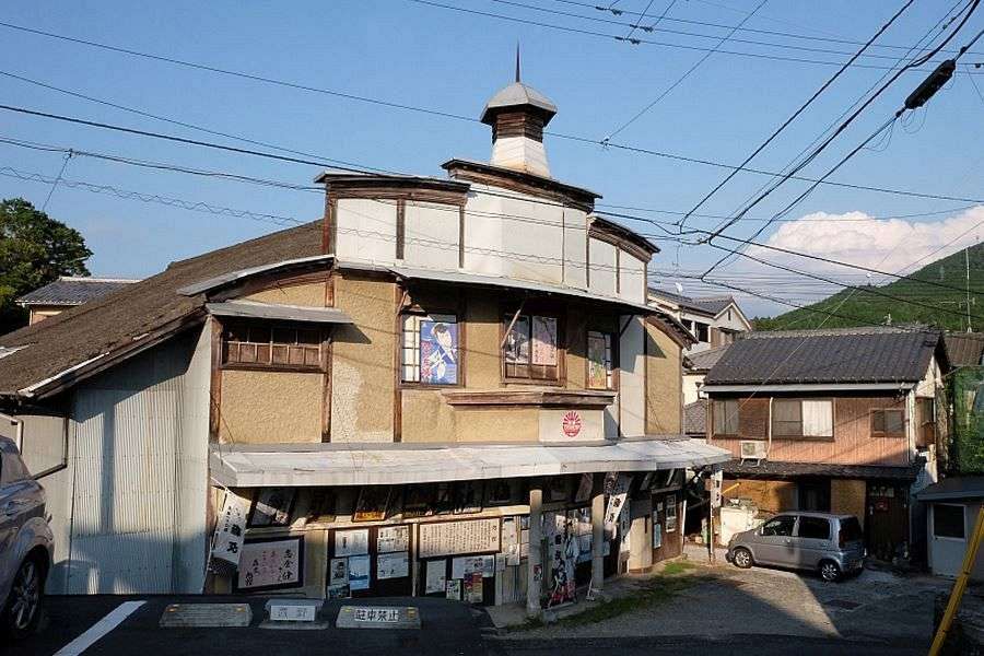 Uchiko Asahikan cinema