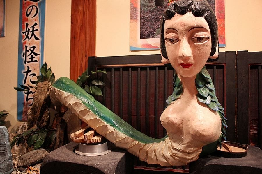 Yokaiyashiki snake woman