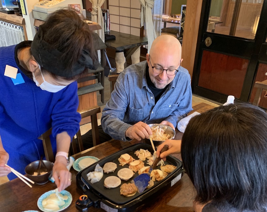 FF2C3FEE-4BAA-4BEA-A1A7-344BD8B92147