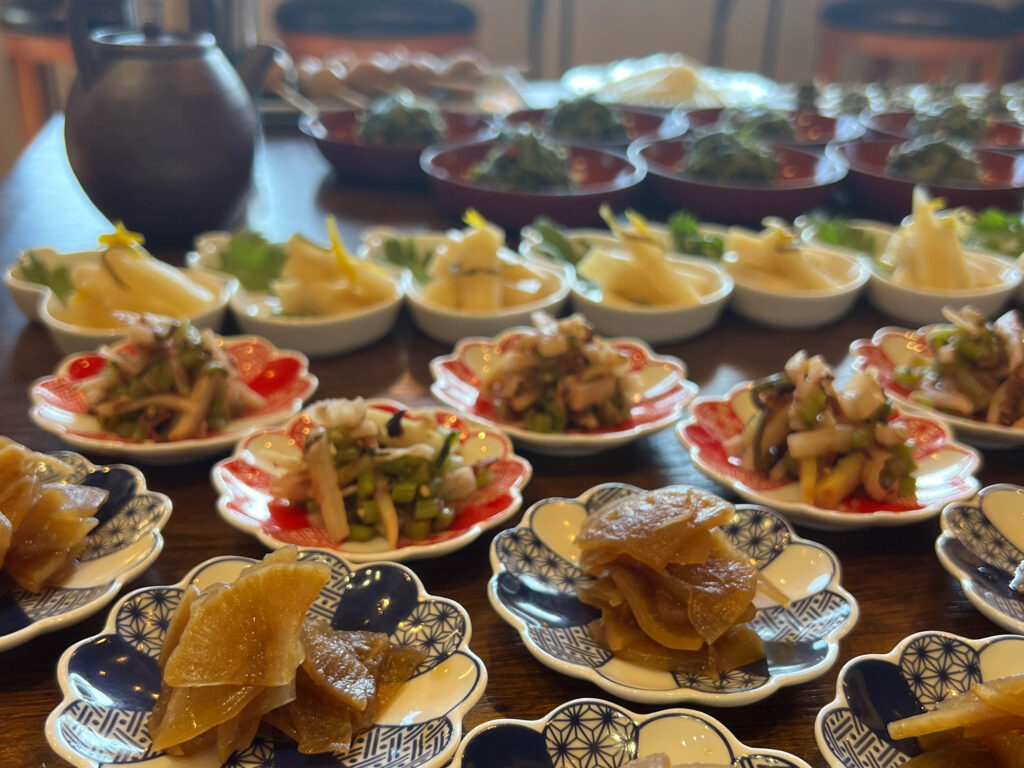 Miyoshi-Mansabo-little-dishes-2-1024x768