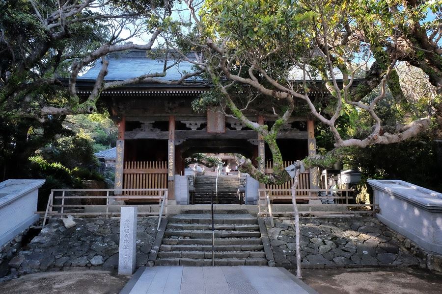 T38 Kongofuku ji Temple entrance