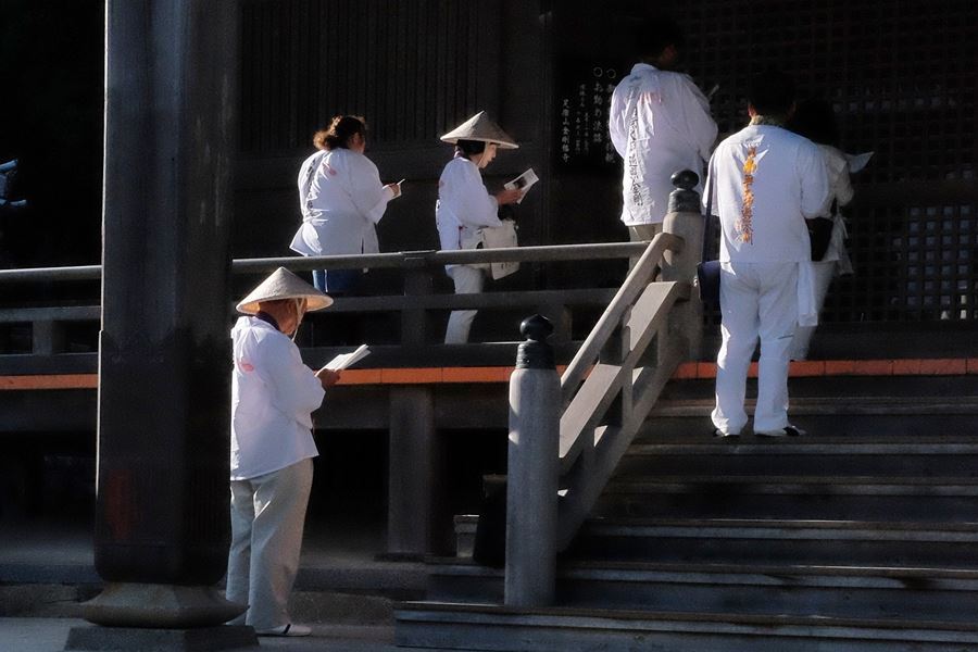 T38 Kongofuku ji Temple pilgrims