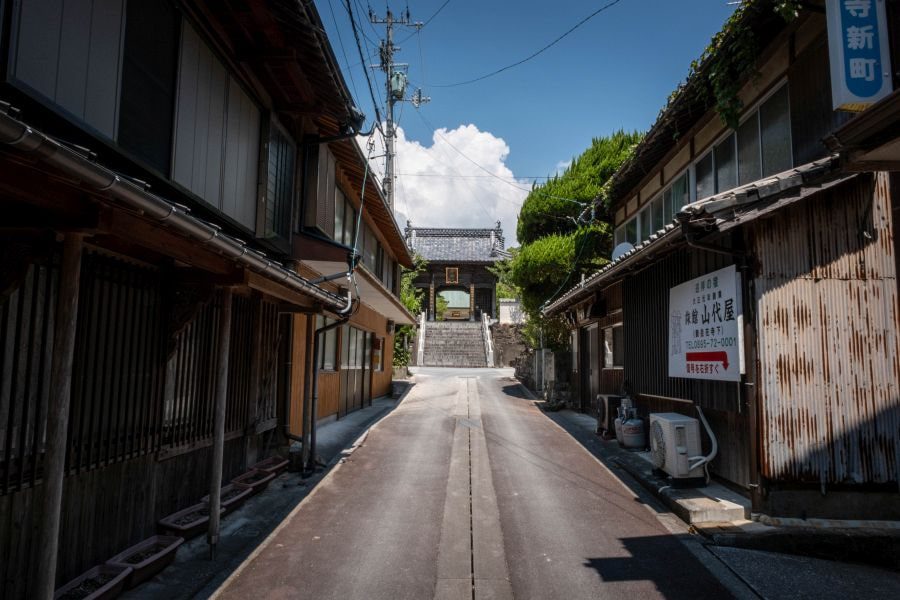 T40 Kanjizai ji Temple approach