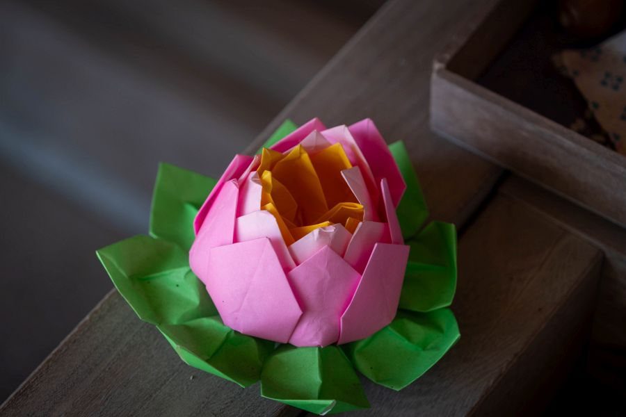 T40 Kanjizai ji Temple origami lotus