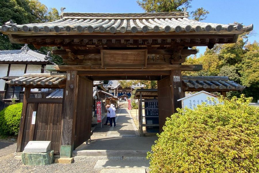 T54 Enmei ji Temple main gate