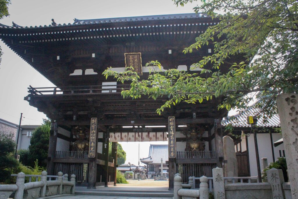 T55 Nankobo Temple gate