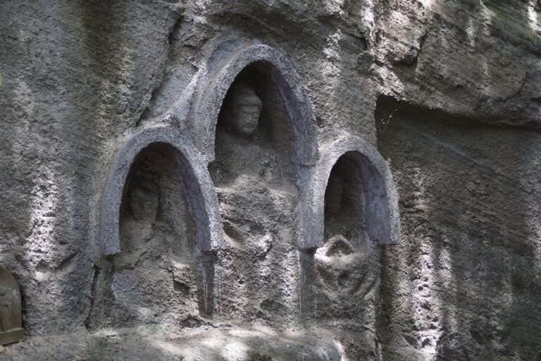 T71 Iyadani ji Temple relief carving