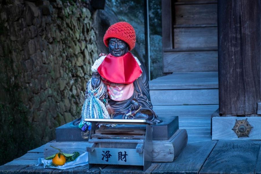 T74 Koyama ji Temple Binzuru statue