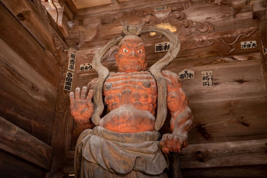 T82 Negoro ji Temple guardian left