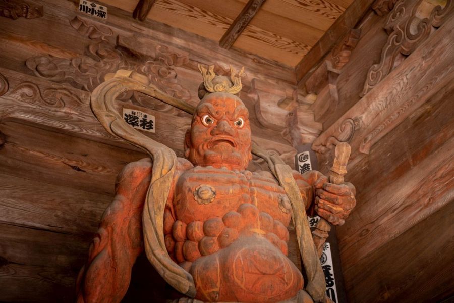 T82 Negoro ji Temple guardian right