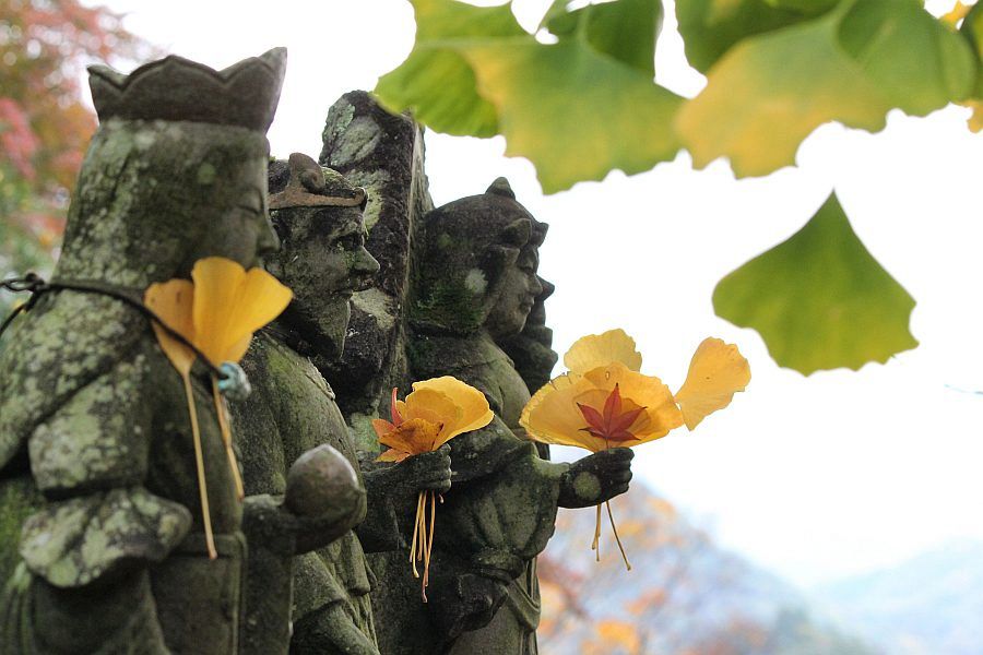 T88 Okubo ji Temple statues